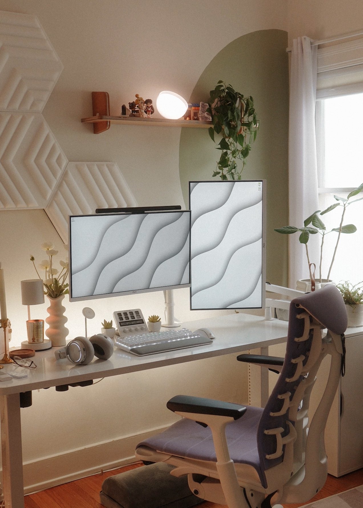gemzape_px278wavewhite.jpeg__PID:6e061d3f-c953-41b2-8720-d9b09c3daf66